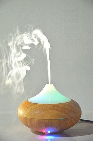 AKKIS Aromavernebler "Vulcano" AKKIS kleiner Ultraschall Diffusor "Vulcano" für Wellnessbereich und Wohnraum